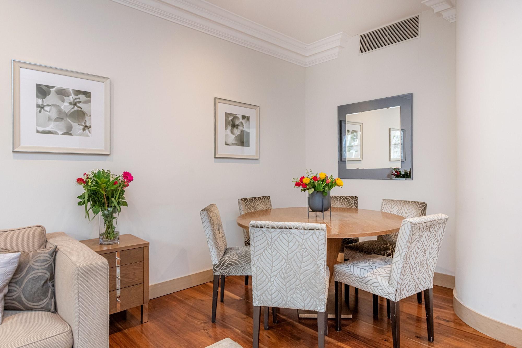 Hotel de apartamente Claverley Court Knightsbridge Londra