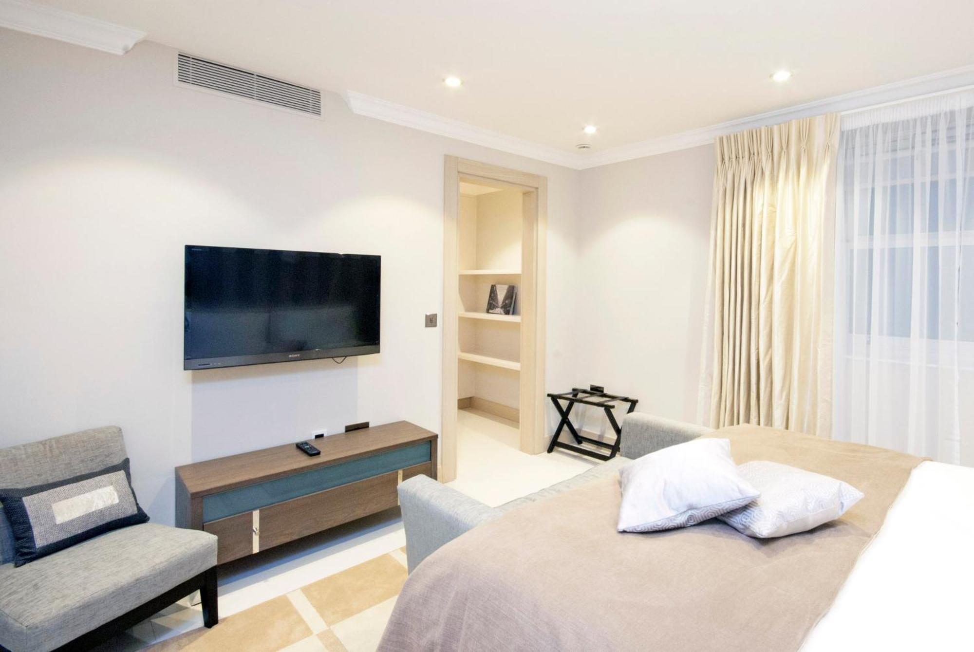 Hotel de apartamente Claverley Court Knightsbridge Londra