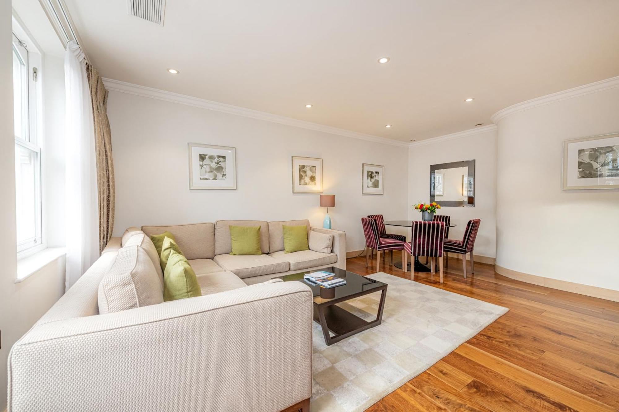 Hotel de apartamente Claverley Court Knightsbridge Londra
